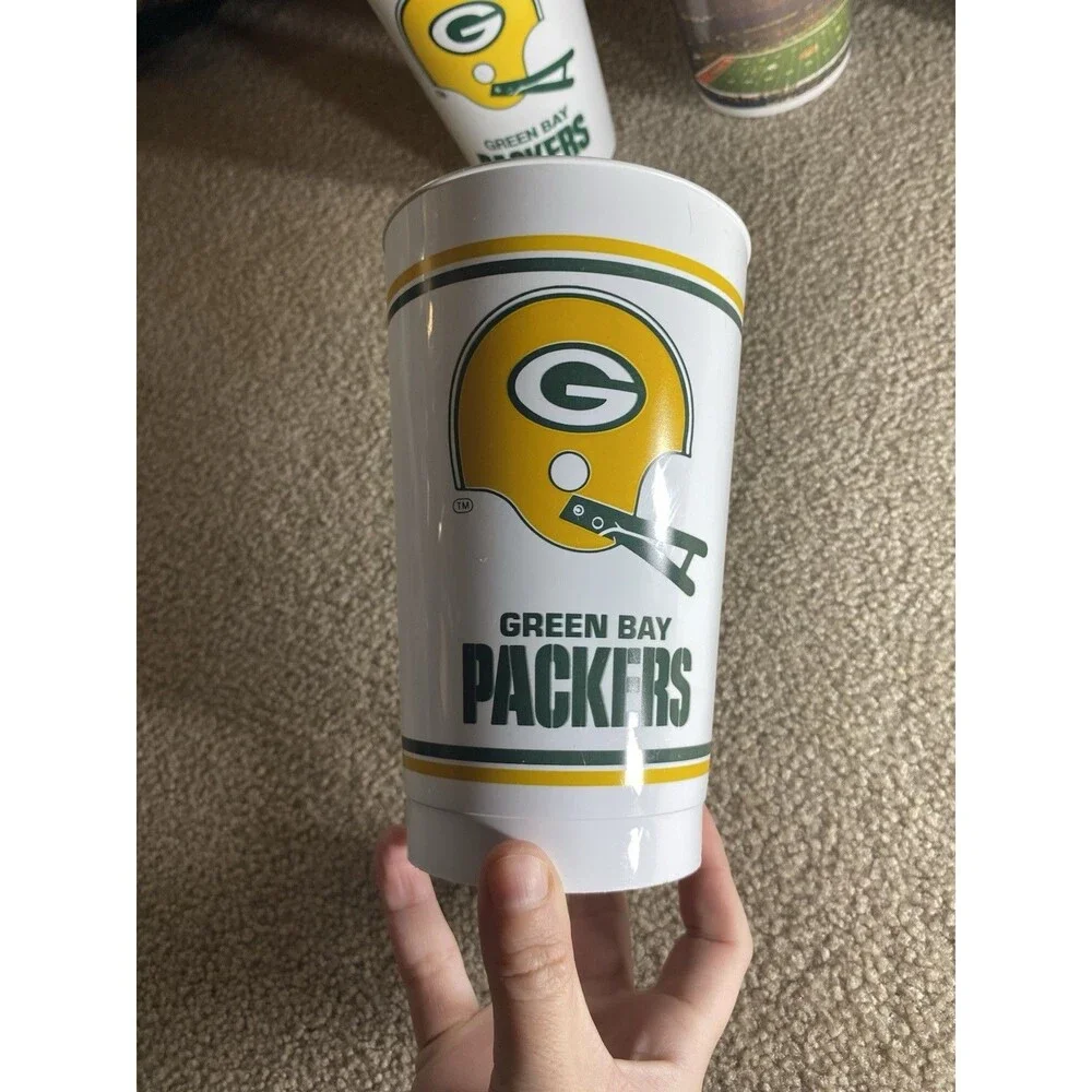 Lot of 14 Vintage Green Bay Packers Cups 1996 Super Bowl XXXI Schedule HOF